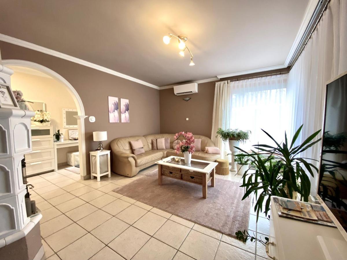 Do-Ti Apartmanhaz Balatonlelle Extérieur photo