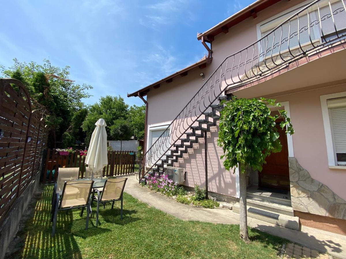Do-Ti Apartmanhaz Balatonlelle Extérieur photo