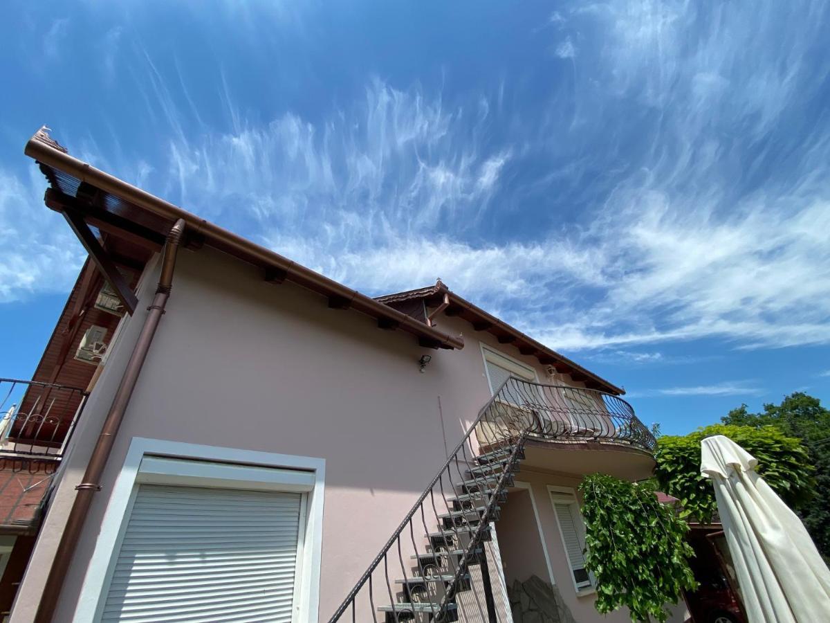 Do-Ti Apartmanhaz Balatonlelle Extérieur photo