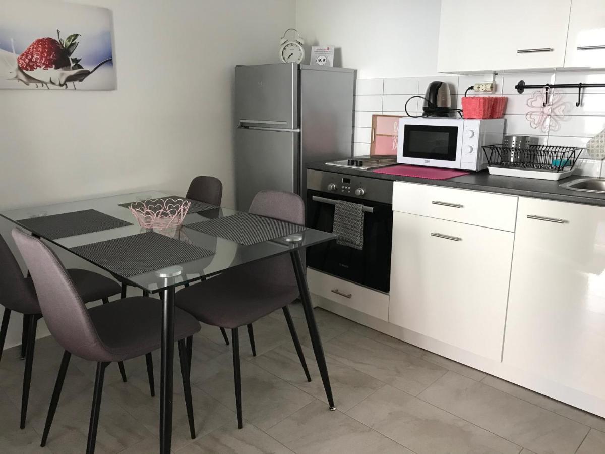 Do-Ti Apartmanhaz Balatonlelle Extérieur photo